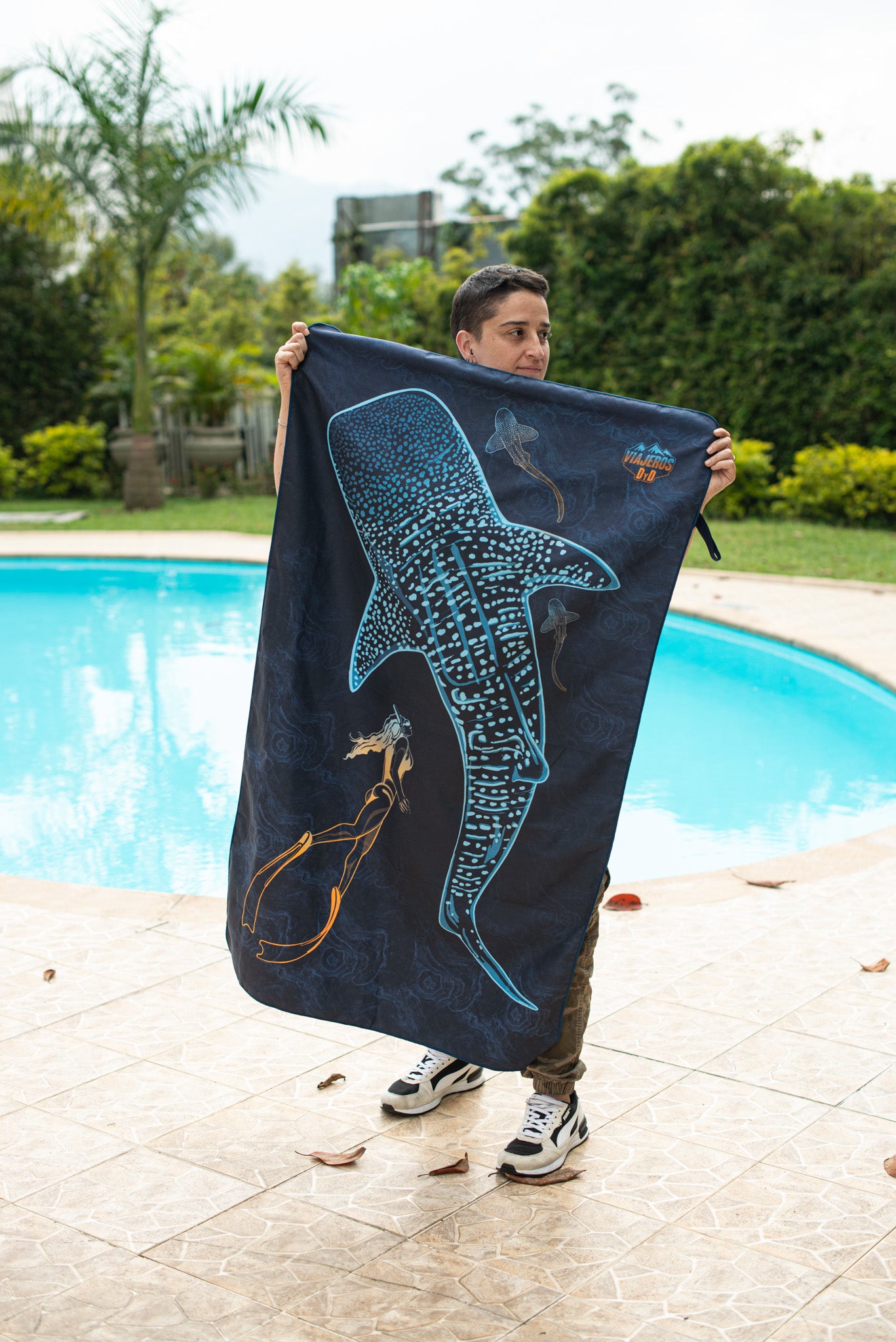 Toalla Microfibra tiburón Ballena 130 cm x 80 cm